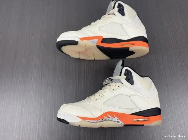 1st Kicks Shoes 5 DC1060-100 Jordan Retro Orange Total 0525